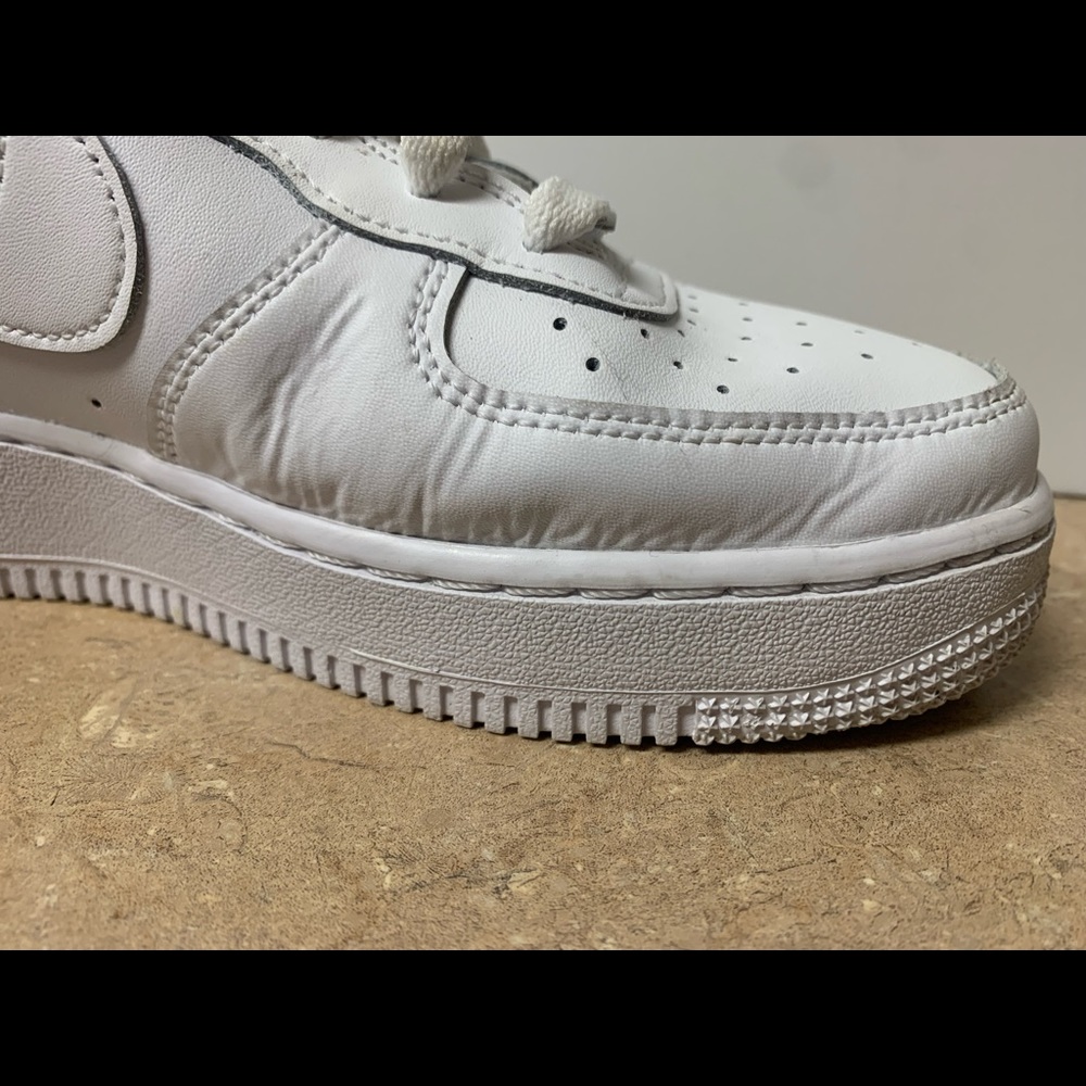 Nike Air Force 1’s Boys Size 6.5 - Picture 3 of 7
